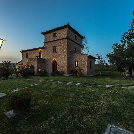 Casale Cinque Valli 8 Villa