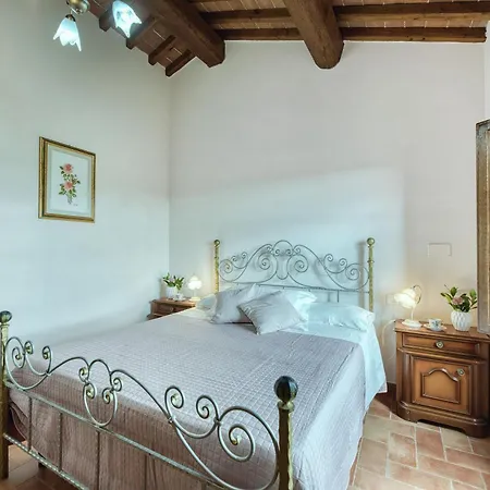 Casale Cinque Valli 8 Villa
