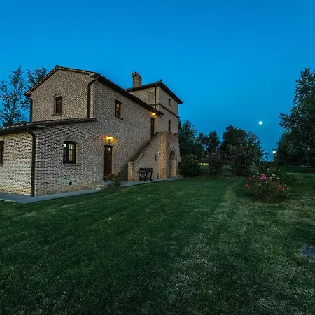 Casale Cinque Valli 8 Villa