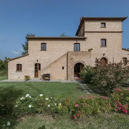 Casale Cinque Valli 8 *