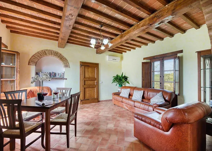 Villa Casale Cinque Valli 8 *